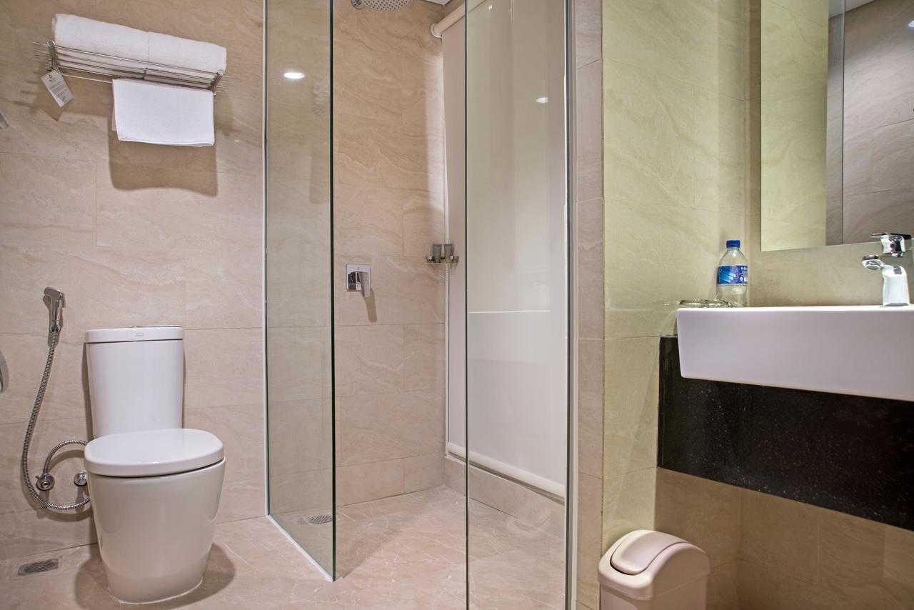 Grand Whiz Poins Simatupang Jakarta Ngoại thất bức ảnh